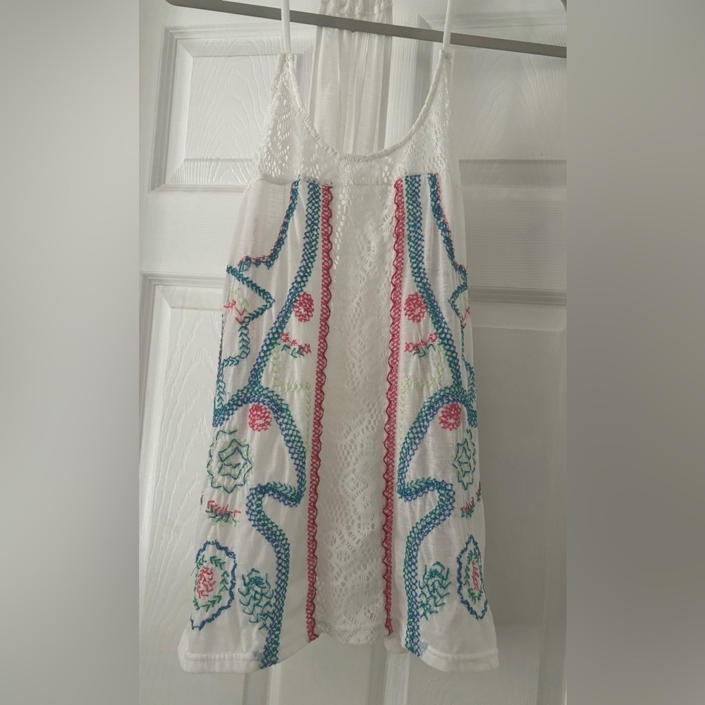 Embroidered Boho Tank - Picture 2 of 3